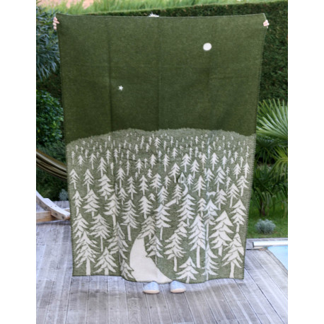 Ultima Thulé PLAID ÉPAIS VERT LAINE AGNEAU "MAISON DANS LA FORET" KLIPPAN YLLEFABRIK