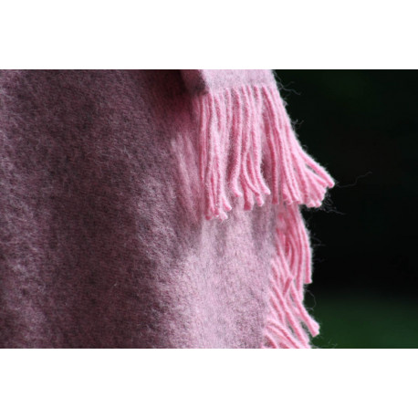 Ultima Thulé GOTLAND PINK PLAID LAINE KLIPPAN YLLEFABRIK