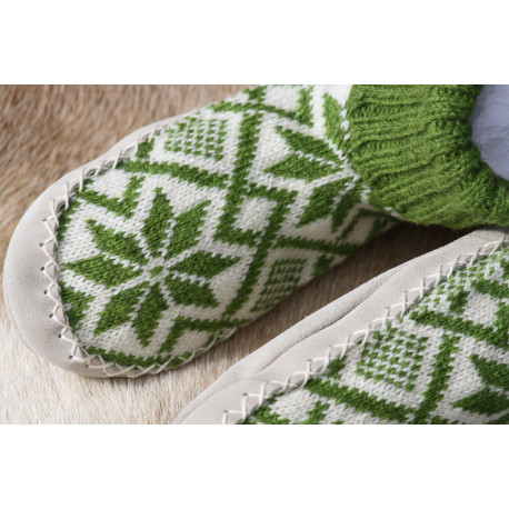 MOUNTAIN SLIPPERS GREEN COLOR