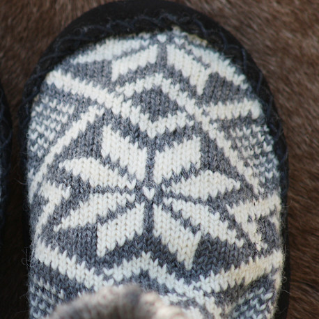 MOUNTAIN SLIPPERS GREY COLOR