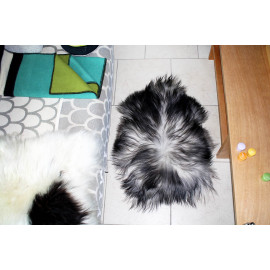 PEAU DE MOUTON ISLANDAIS BLANCHE ET NOIRE PREMIUM 2