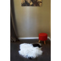 ISLANDIC SHEEPSKIN WHITE SPOTTED BLACK PREMIUM