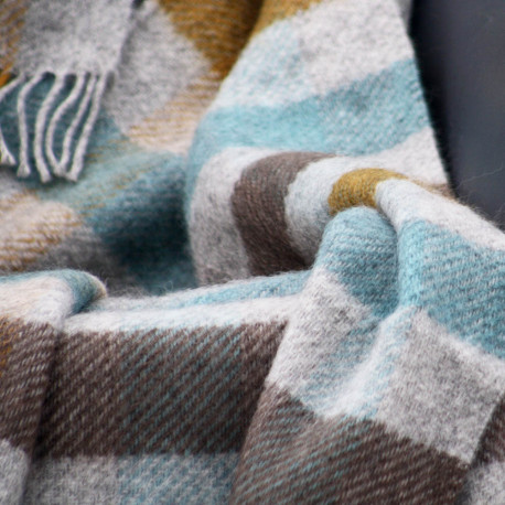 Ultima Thulé GOTLAND MULTI TURQUOISE WOOL THROW KLIPPAN YLLEFABRIK