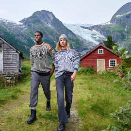 1994 WOMEN SWEATER DALE OF NORWAY 2