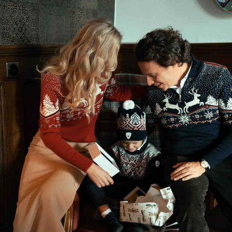 CHRISTMAS MASCULINE SWEATER DALE OF NORWAY