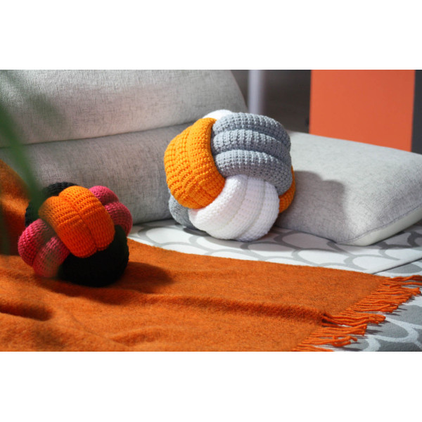 Ultima Thulé GOTLAND ORANGE WOOL THROW KLIPPAN YLLEFABRIK