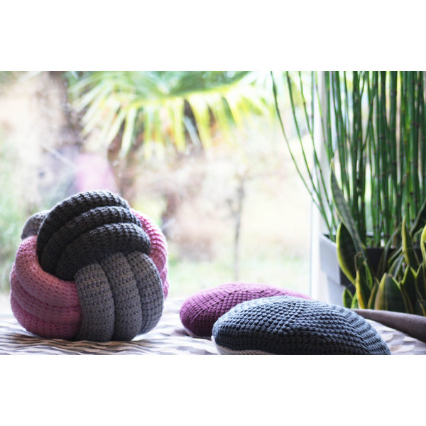 COUSSIN NOEUD KNIT KNOT LARGE ROSE Ultima Thulé webshop