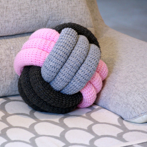COUSSIN NOEUD KNIT KNOT LARGE ROSE Ultima Thulé webshop