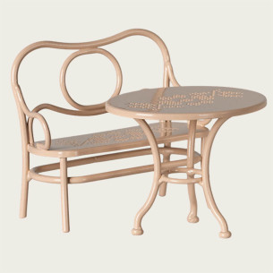 TABLE A CAFE ET BANC MINIATURE POUR SOURIS MAILEG