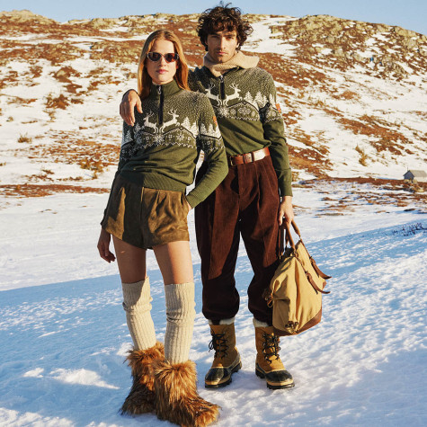 CHRISTMAS FEMININE SWEATER DALE OF NORWAY