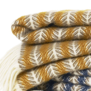 OSCAR MULTI AMBRE PLAID LAINE KLIPPAN YLLEFABRIK 2