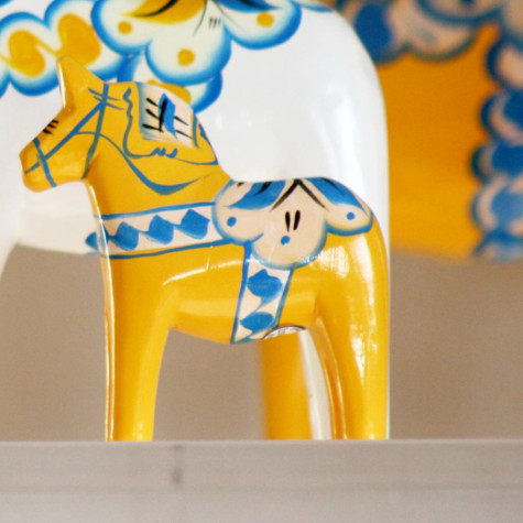 CHEVAL DE DALECARLIE JAUNE COULEURS SUEDE 5 CM