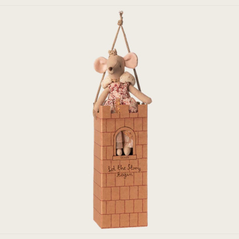 MAMAN SOURIS REINE MAILEG